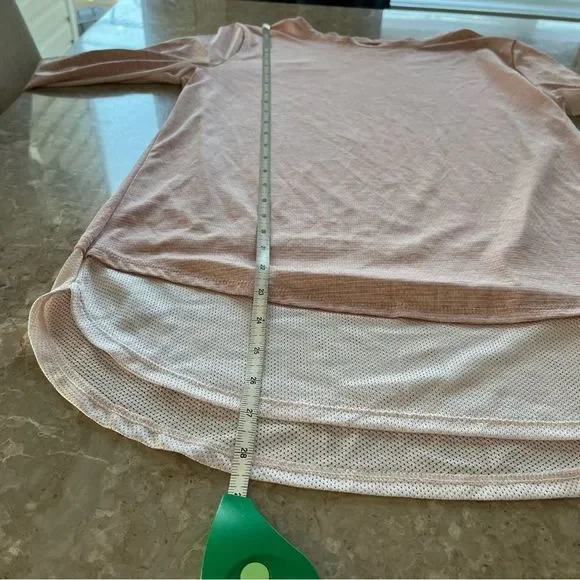 under armour pale pink long sleeve crew neck top size medium - Picture 11 of 13